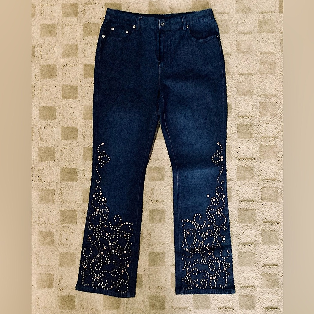 BOOTCUT DECORATIVE BLUE JEANS SIZE 10